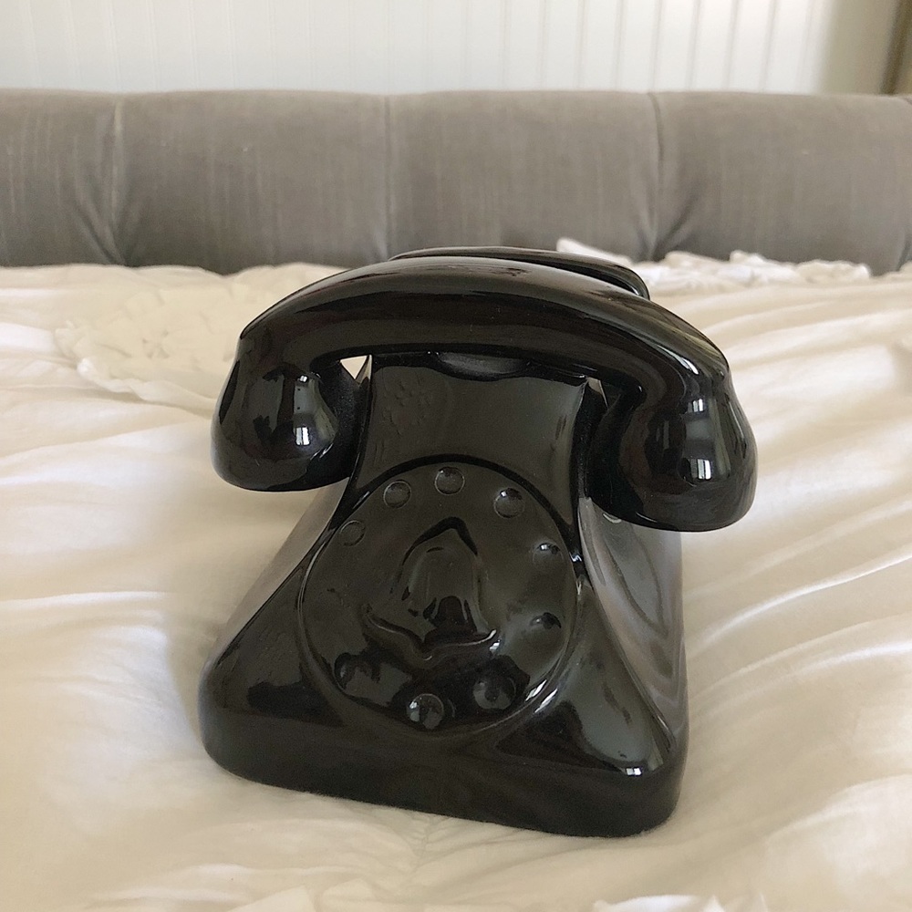 Jonathan Adler smart phone dock!